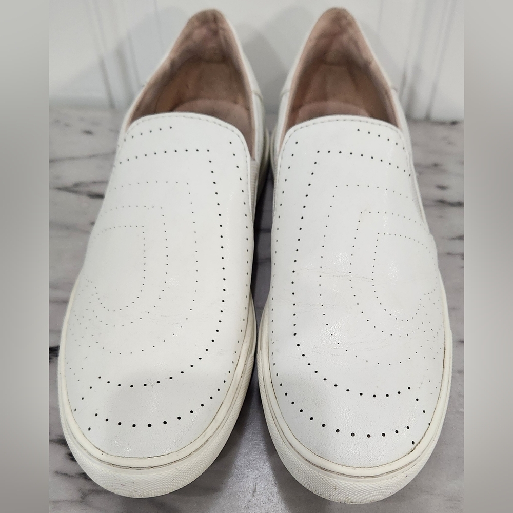 Kate Spade New York Azores white leather perforated sneakers women's siz…